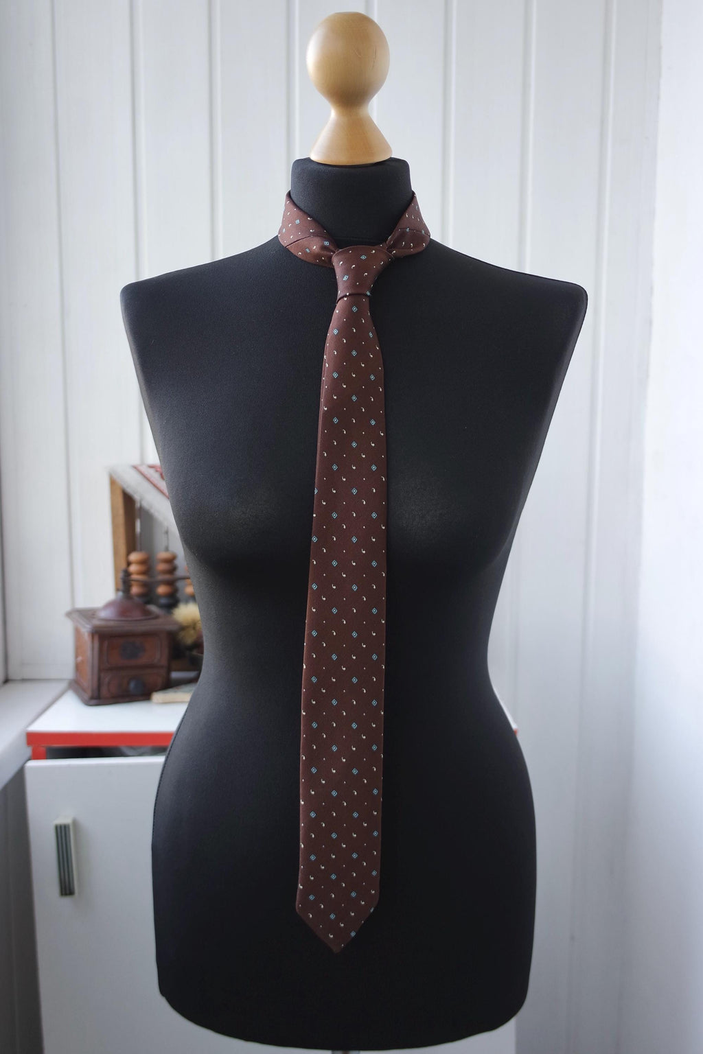 1960s Geometric Mod Skinny Tie – Brown & Blue Micro Pattern Narrow Necktie