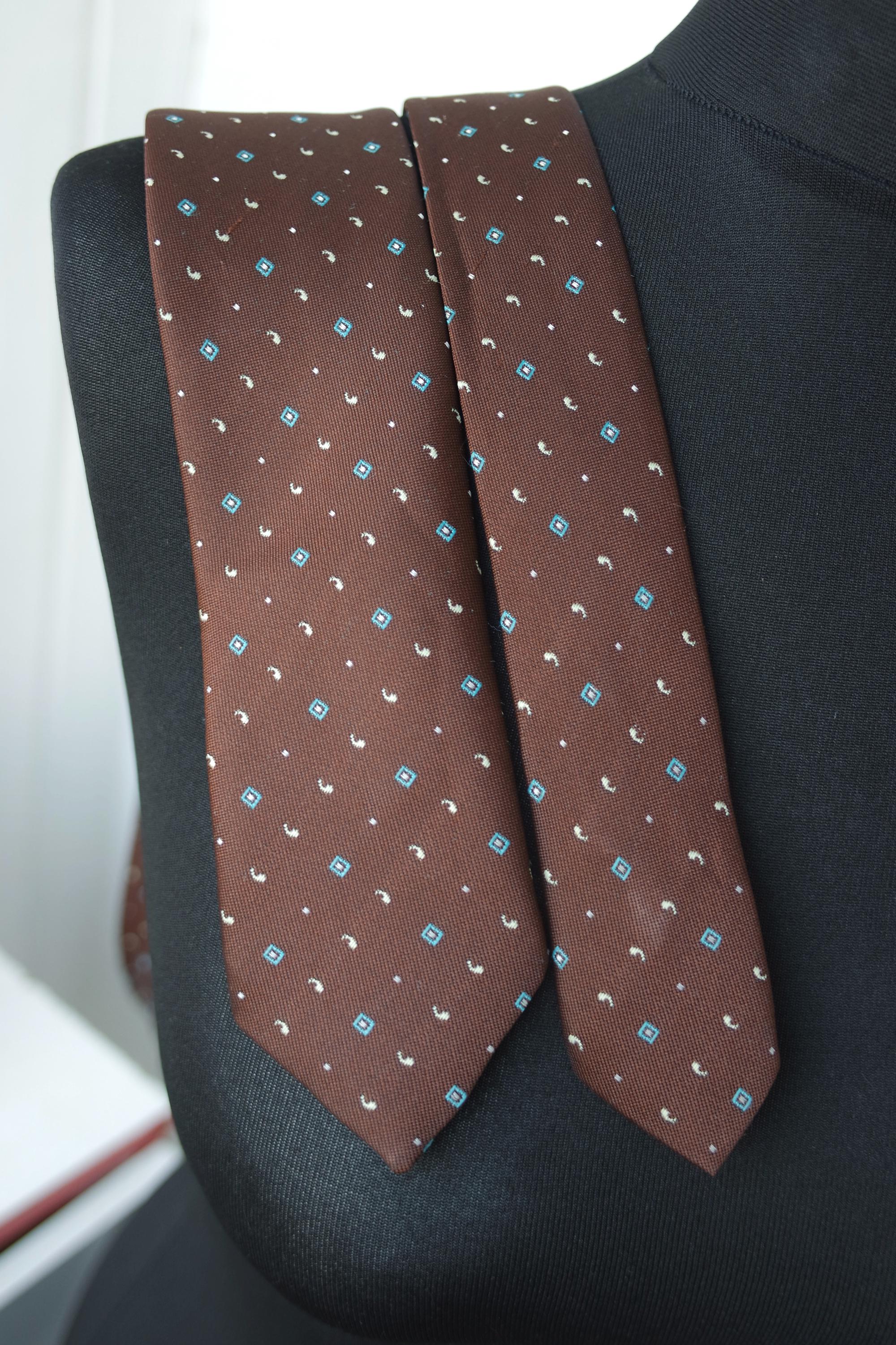 1960s Geometric Mod Skinny Tie – Brown & Blue Micro Pattern Narrow Necktie