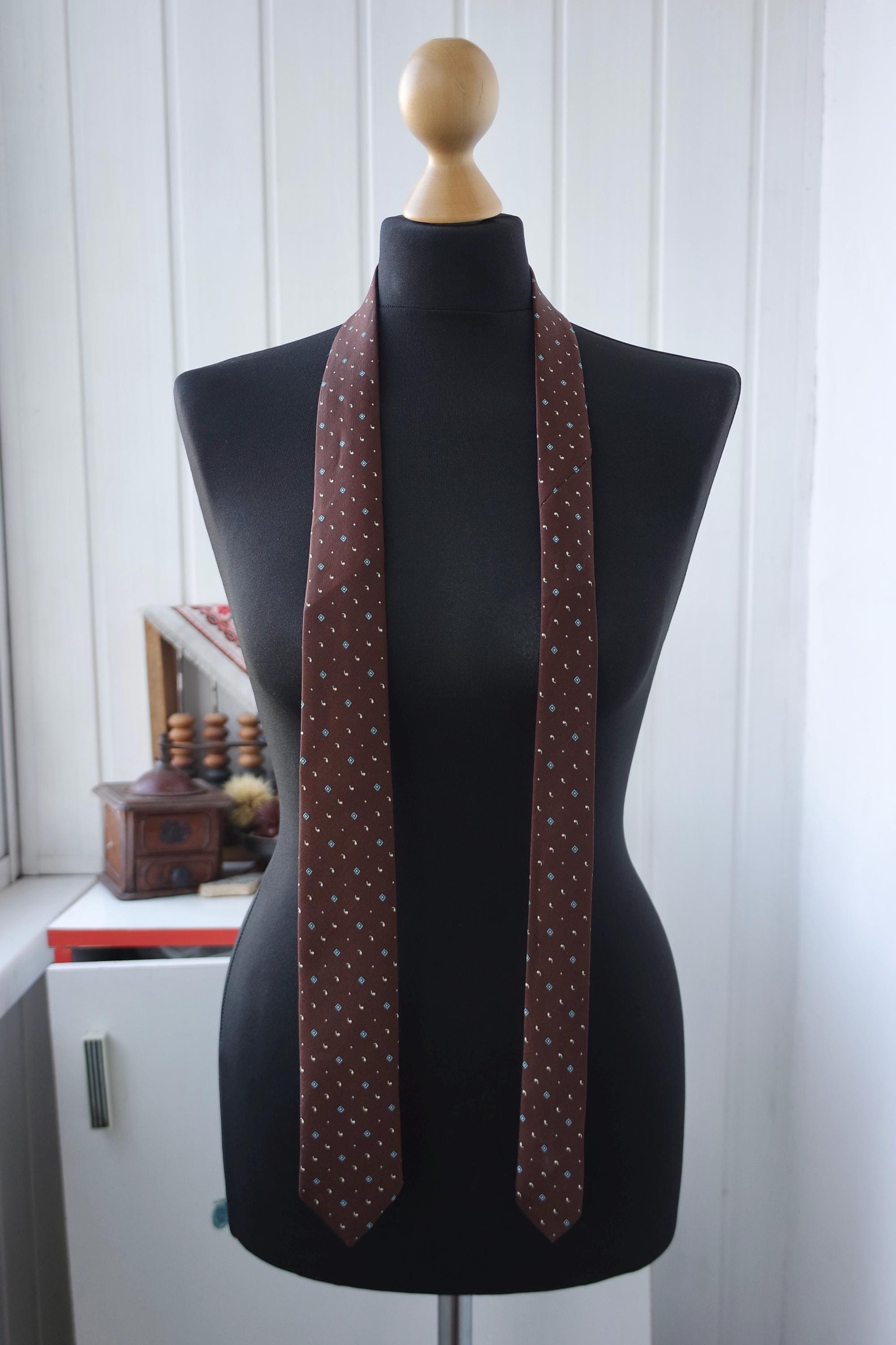 1960s Geometric Mod Skinny Tie – Brown & Blue Micro Pattern Narrow Necktie