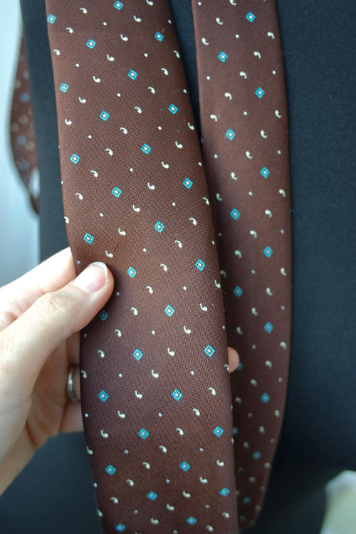 1960s Geometric Mod Skinny Tie – Brown & Blue Micro Pattern Narrow Necktie
