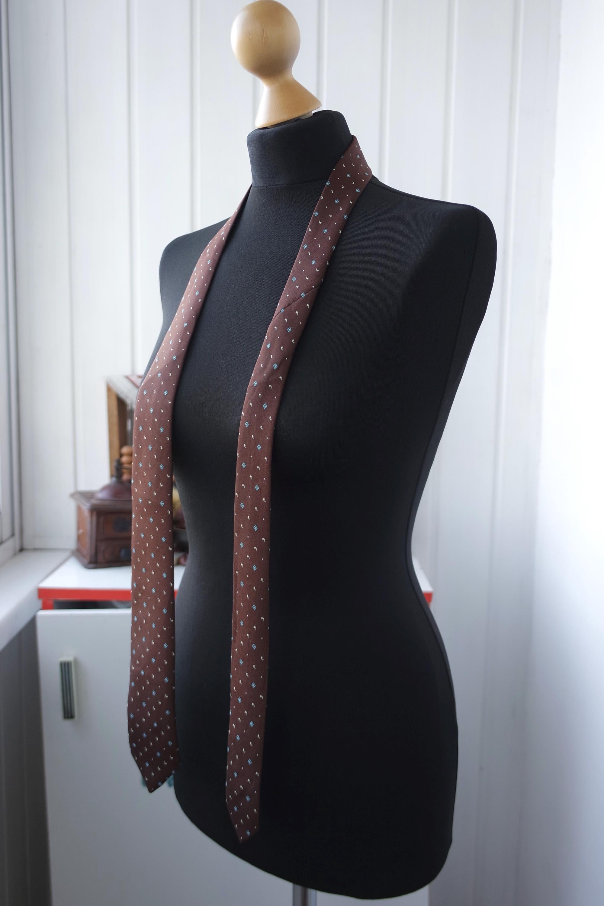 1960s Geometric Mod Skinny Tie – Brown & Blue Micro Pattern Narrow Necktie