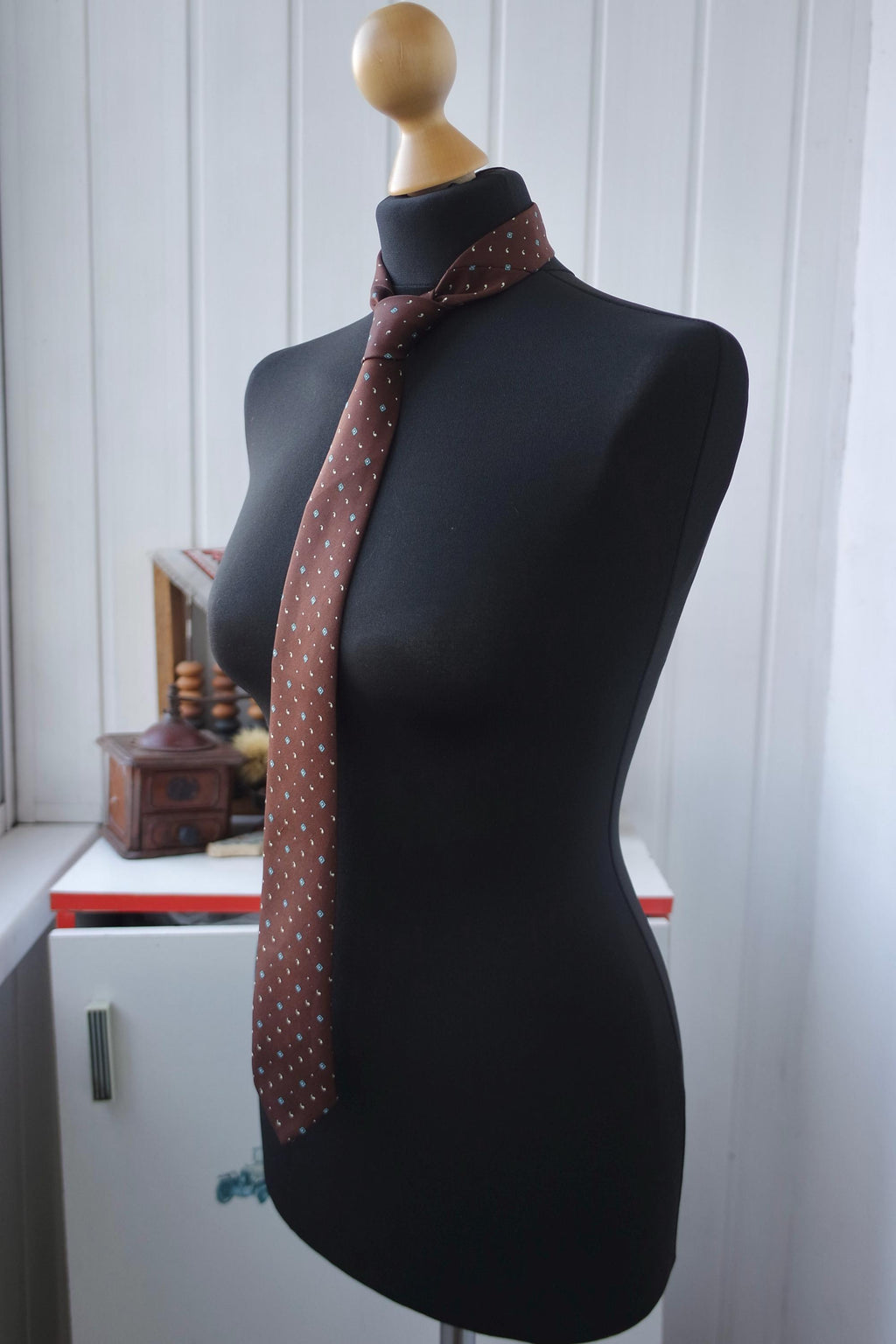 1960s Geometric Mod Skinny Tie – Brown & Blue Micro Pattern Narrow Necktie